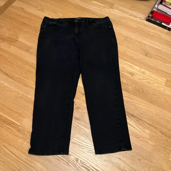 Women's Size 22W Bandolino MANDIE Black Straight Leg Jeans GUC - Picture 1 of 7